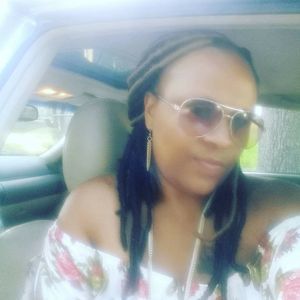 Meet your Posher, Sharonda